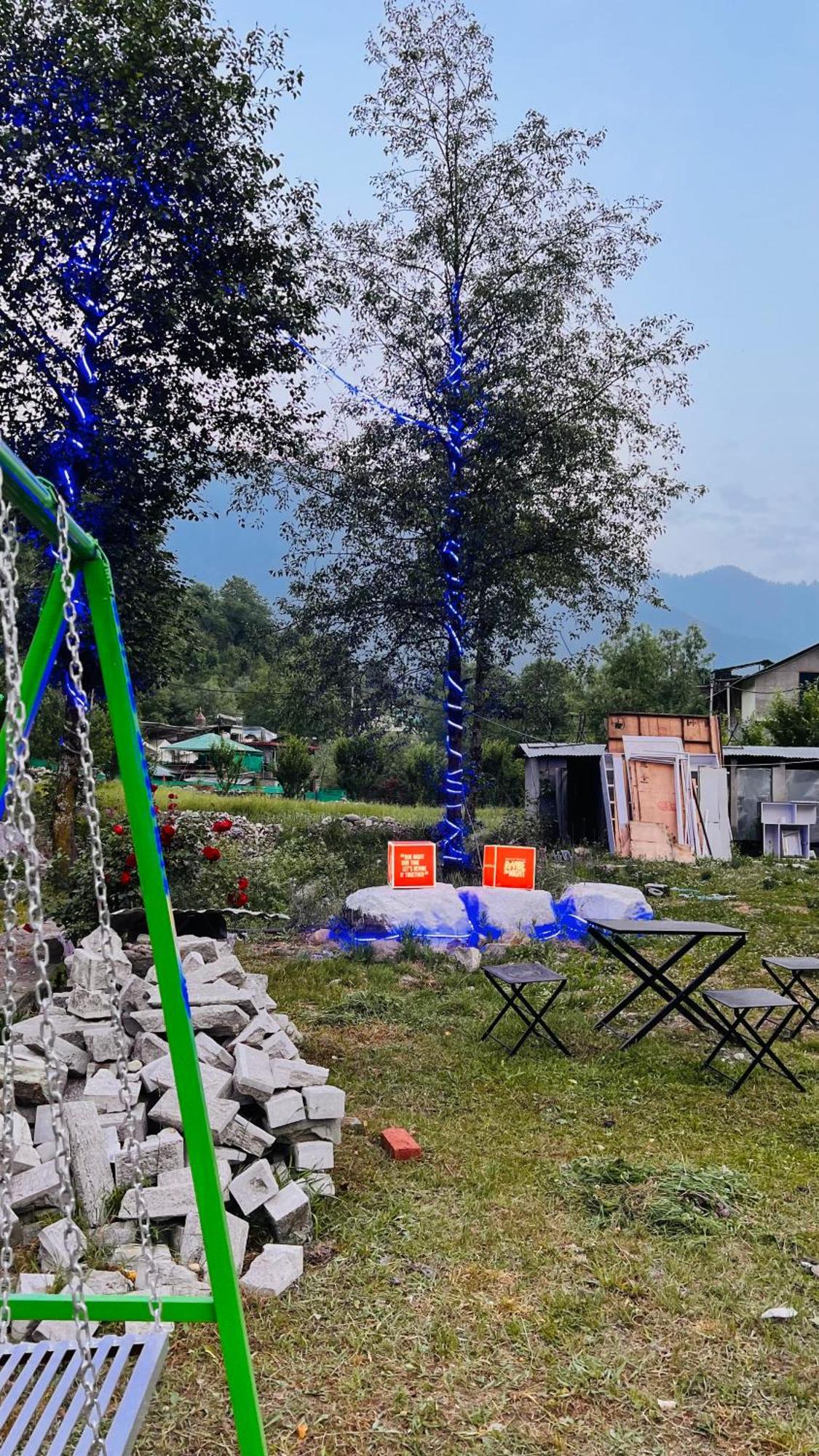 Himalayan Riverside Swiss Cottage Tents, Manali 外观 照片