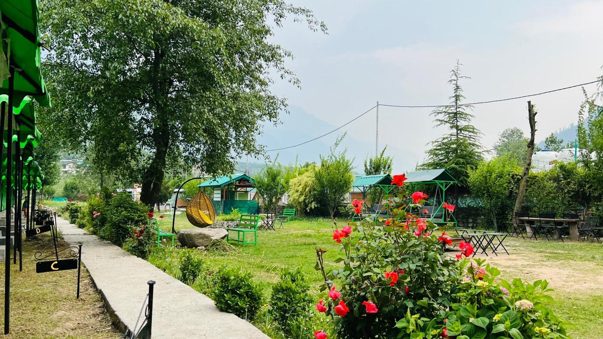 Himalayan Riverside Swiss Cottage Tents, Manali 外观 照片
