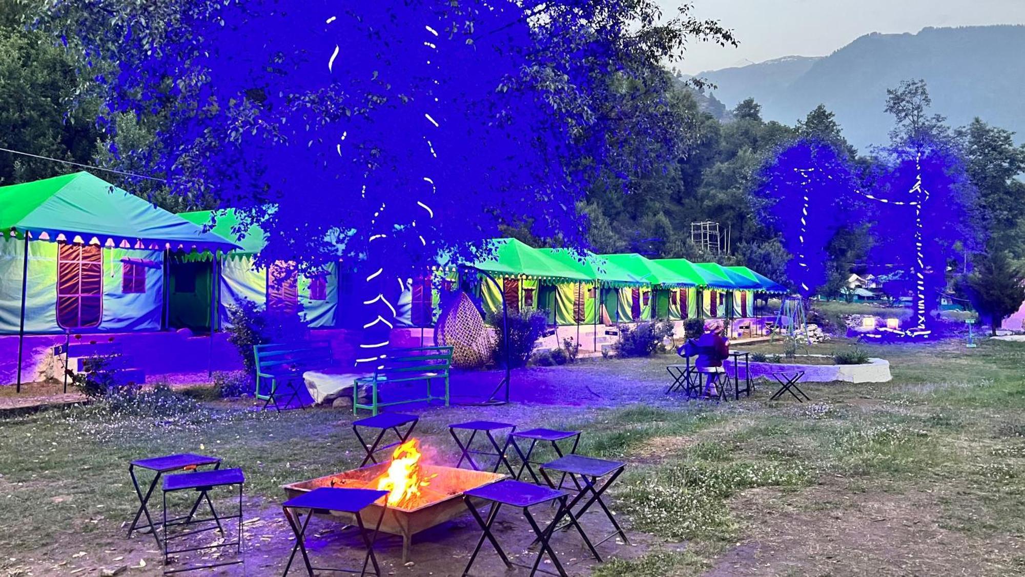 Himalayan Riverside Swiss Cottage Tents, Manali 外观 照片