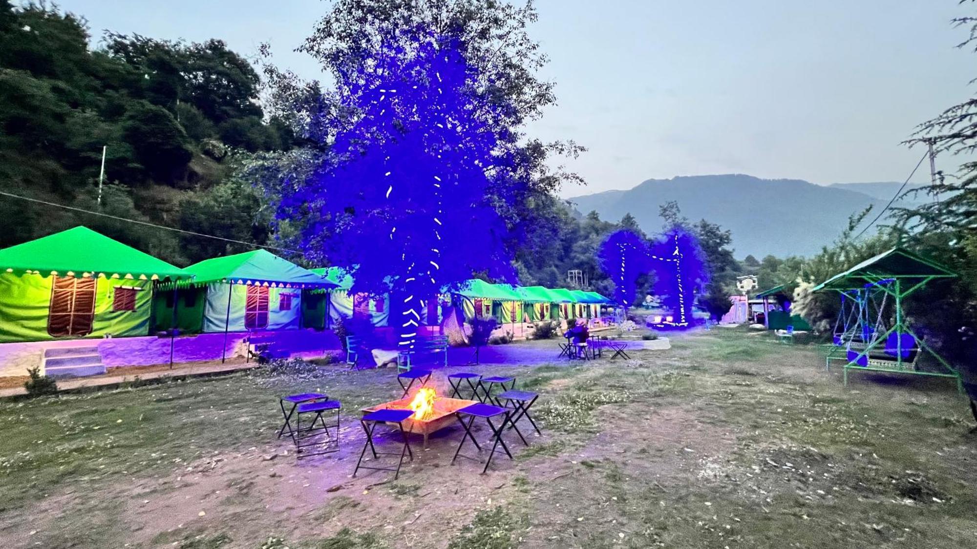 Himalayan Riverside Swiss Cottage Tents, Manali 外观 照片