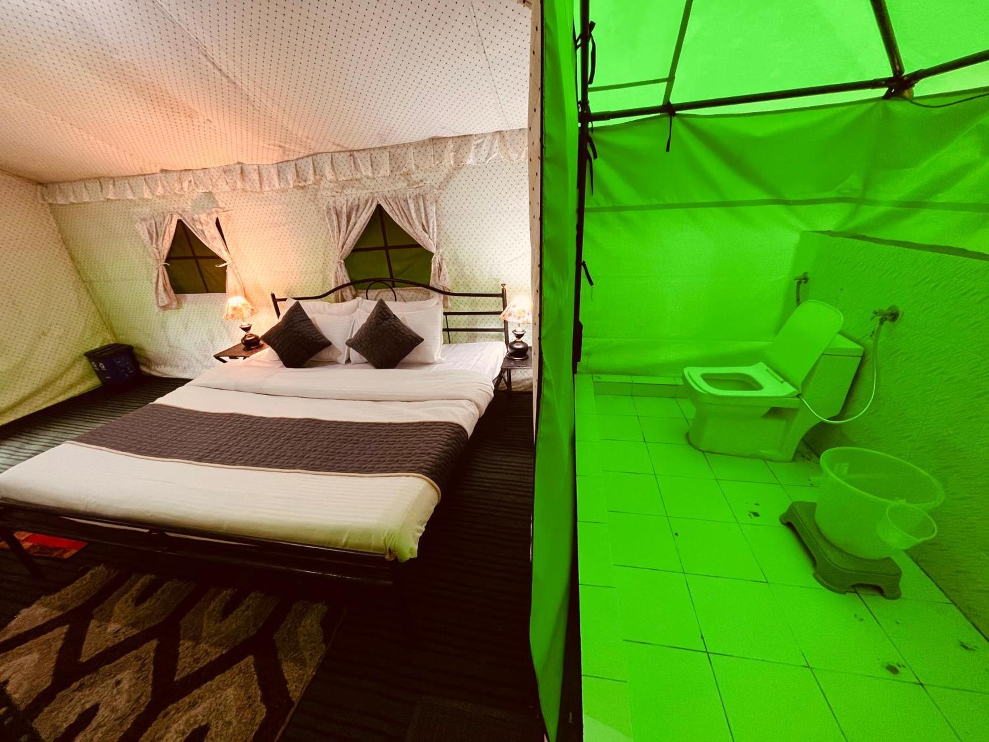 Himalayan Riverside Swiss Cottage Tents, Manali 外观 照片