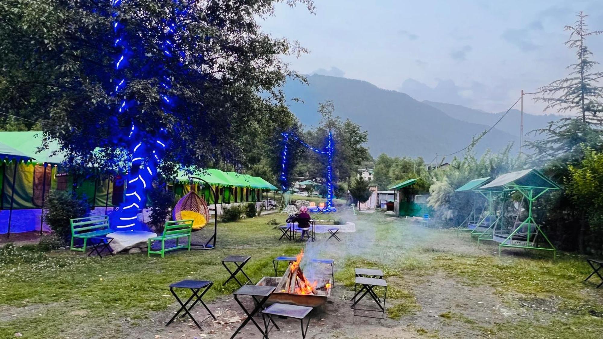 Himalayan Riverside Swiss Cottage Tents, Manali 外观 照片